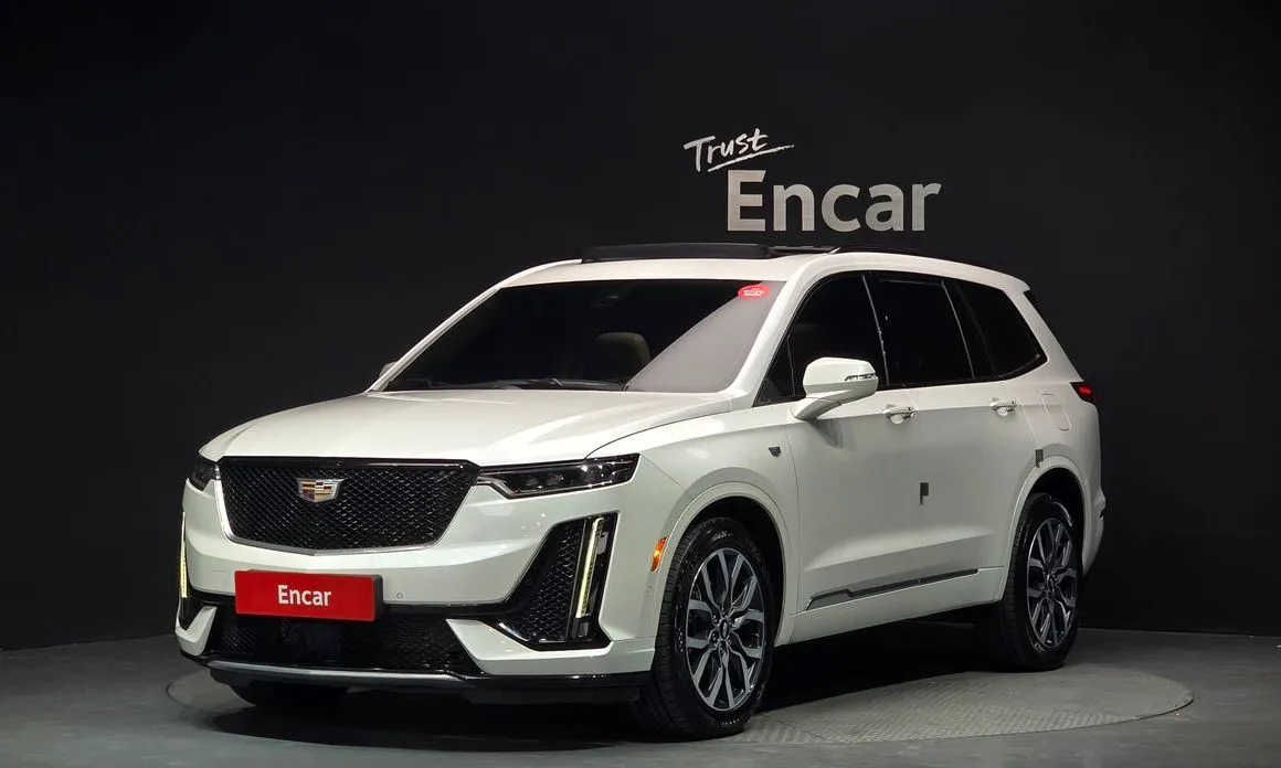 Cadillac XT6 — фото 1