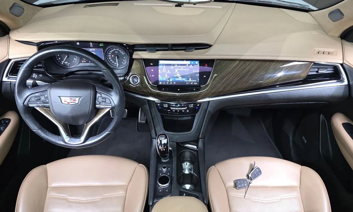 Cadillac XT6 — фото 8