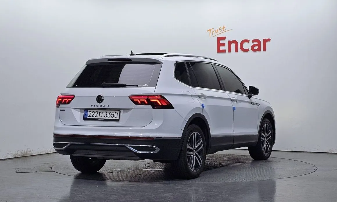 Volkswagen Tiguan — фото 8