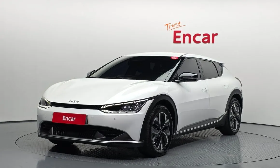 Kia EV6 — фото 1