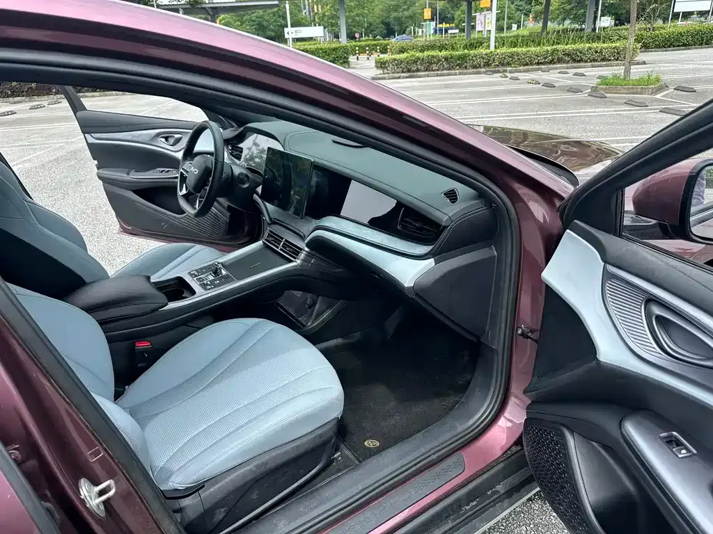 BYD Seal — фото 6