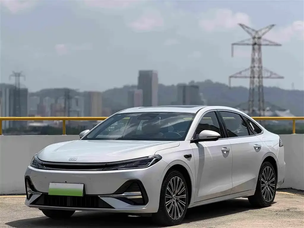 Geely Galaxy A7 EM — фото 1