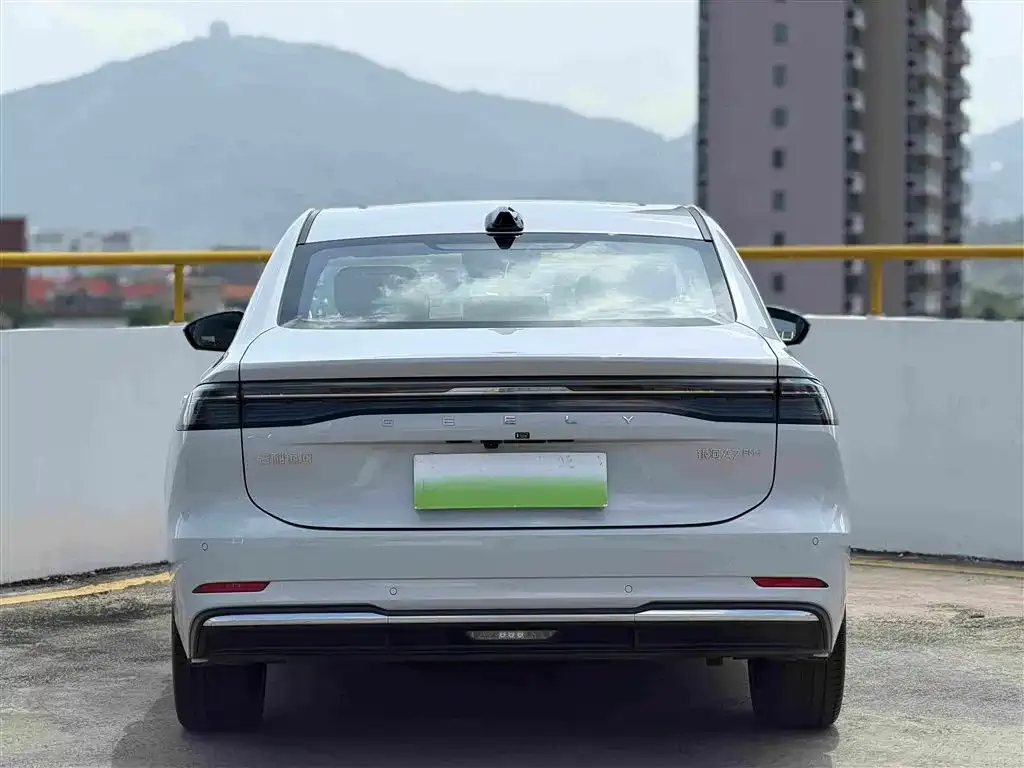 Geely Galaxy A7 EM — фото 4