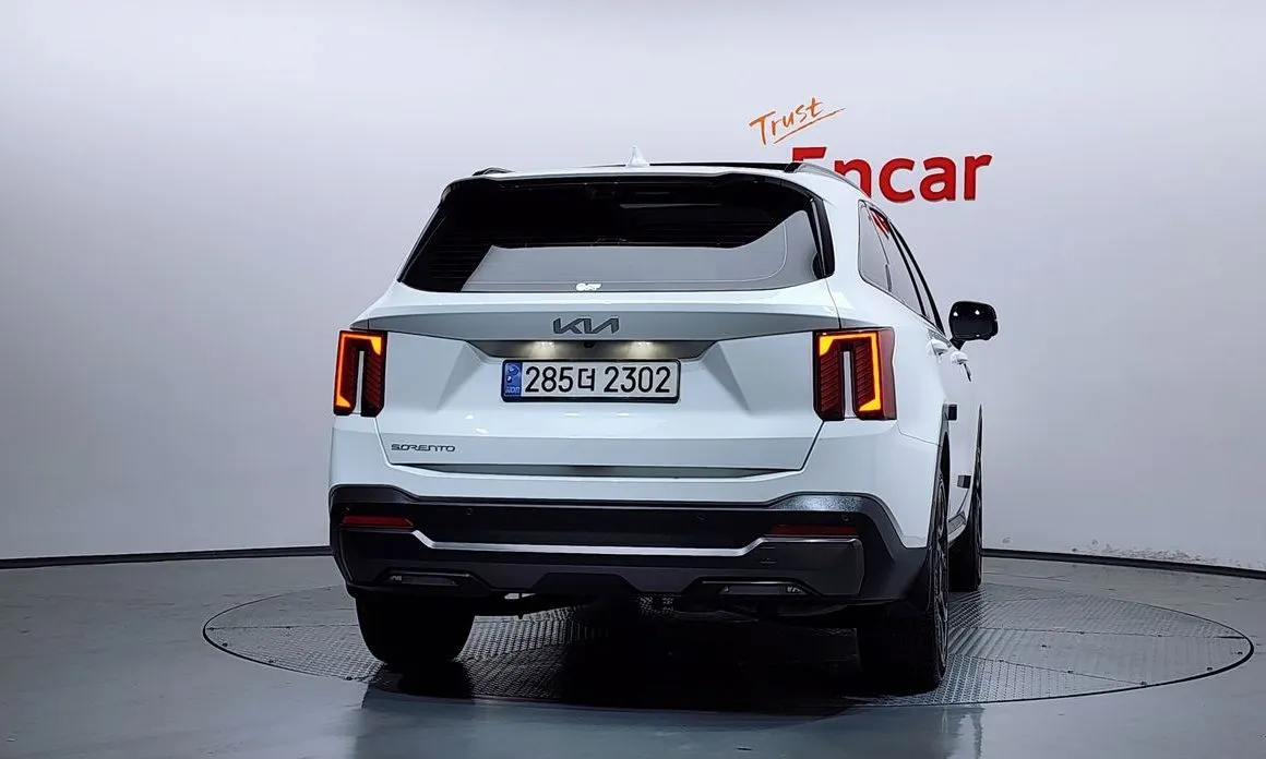Kia Sorento — фото 8