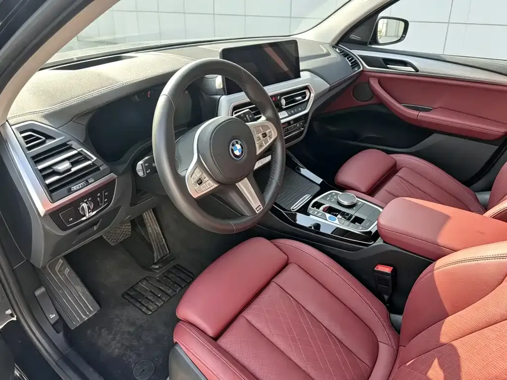 BMW iX3 — фото 10