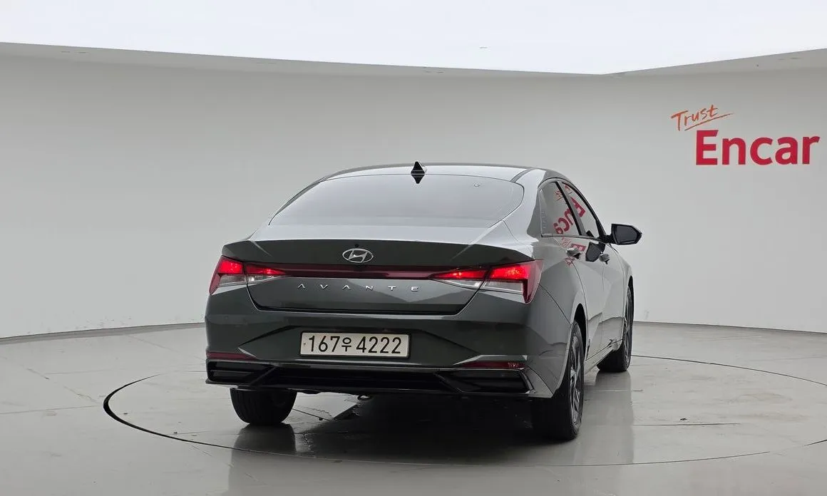 Hyundai AVANTE — фото 2