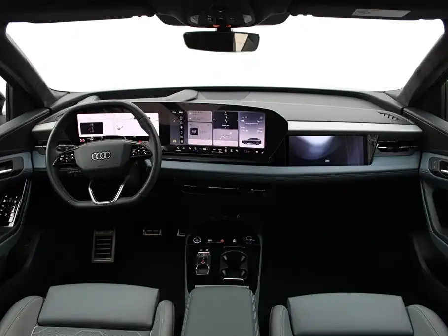 Audi Q6L e-tron — фото 2