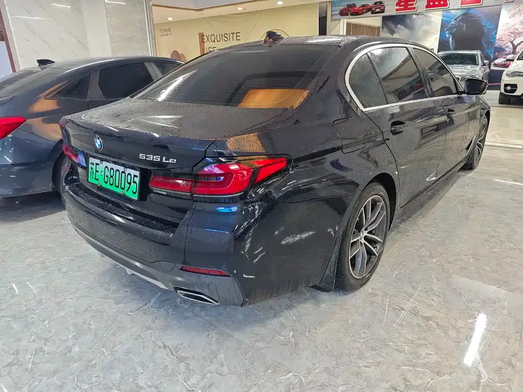 BMW 5 Series New Energy — фото 8