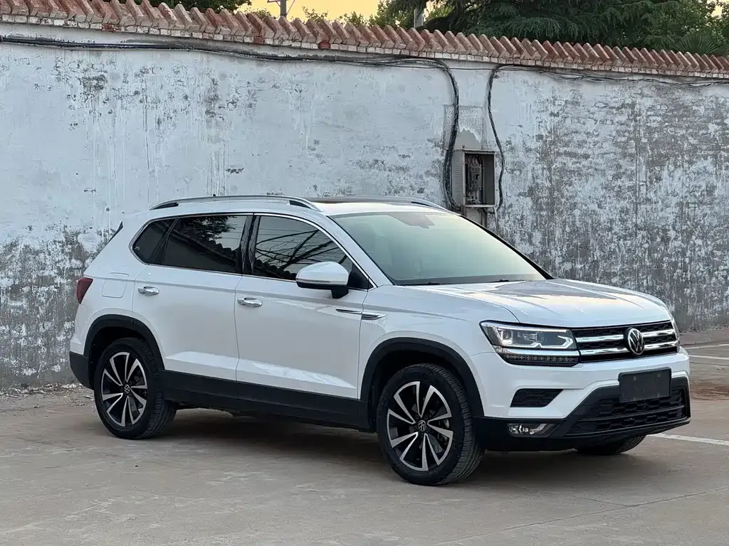 Volkswagen Tharu — фото 6