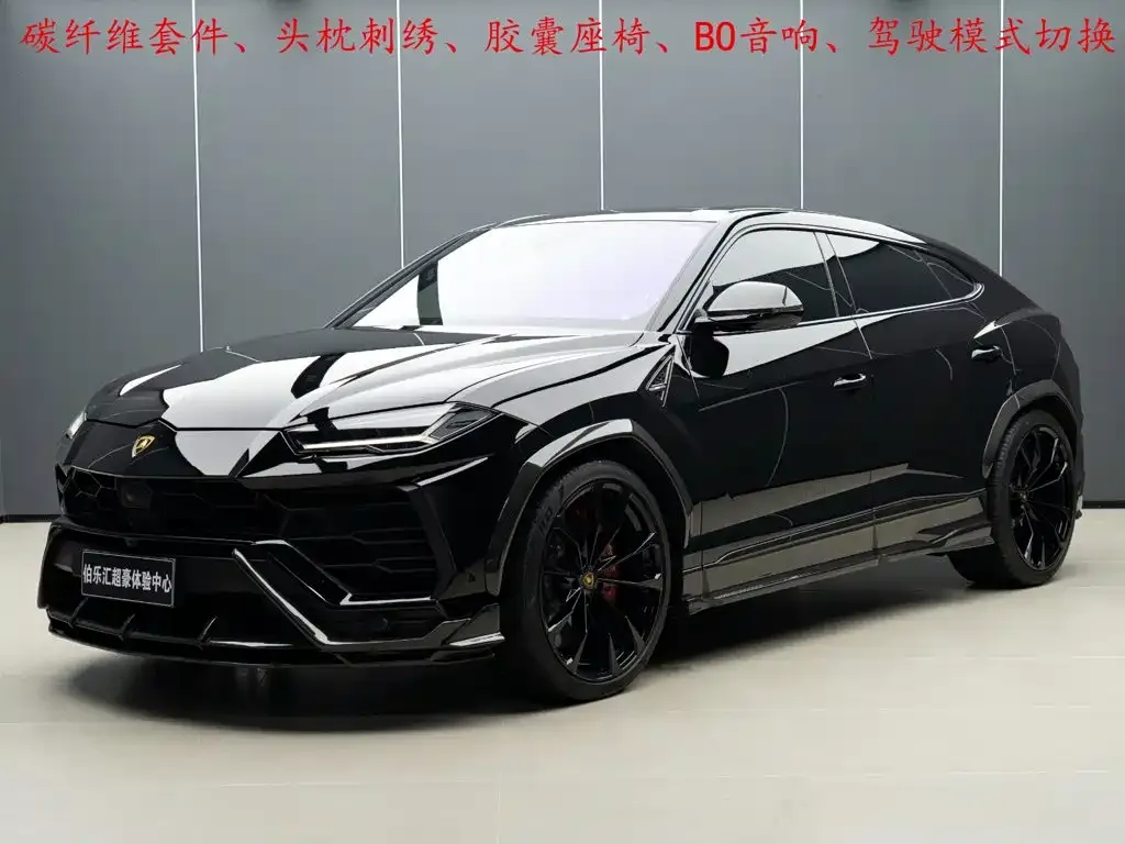 Lamborghini Urus — фото 1