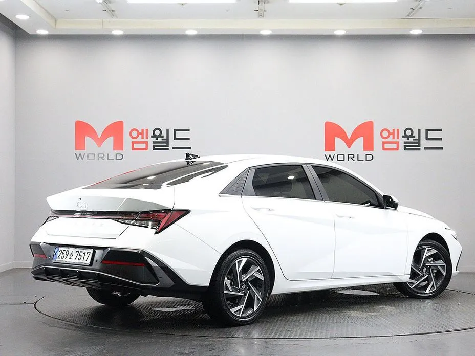 Hyundai AVANTE — фото 4
