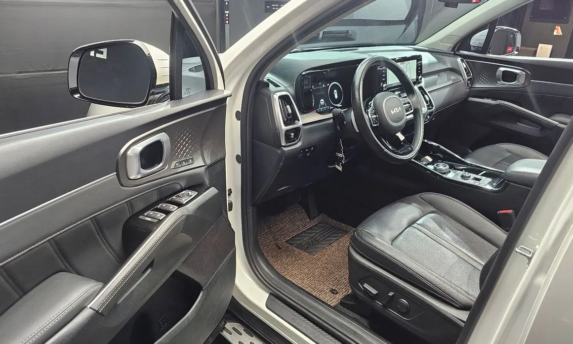 Kia Sorento — фото 6