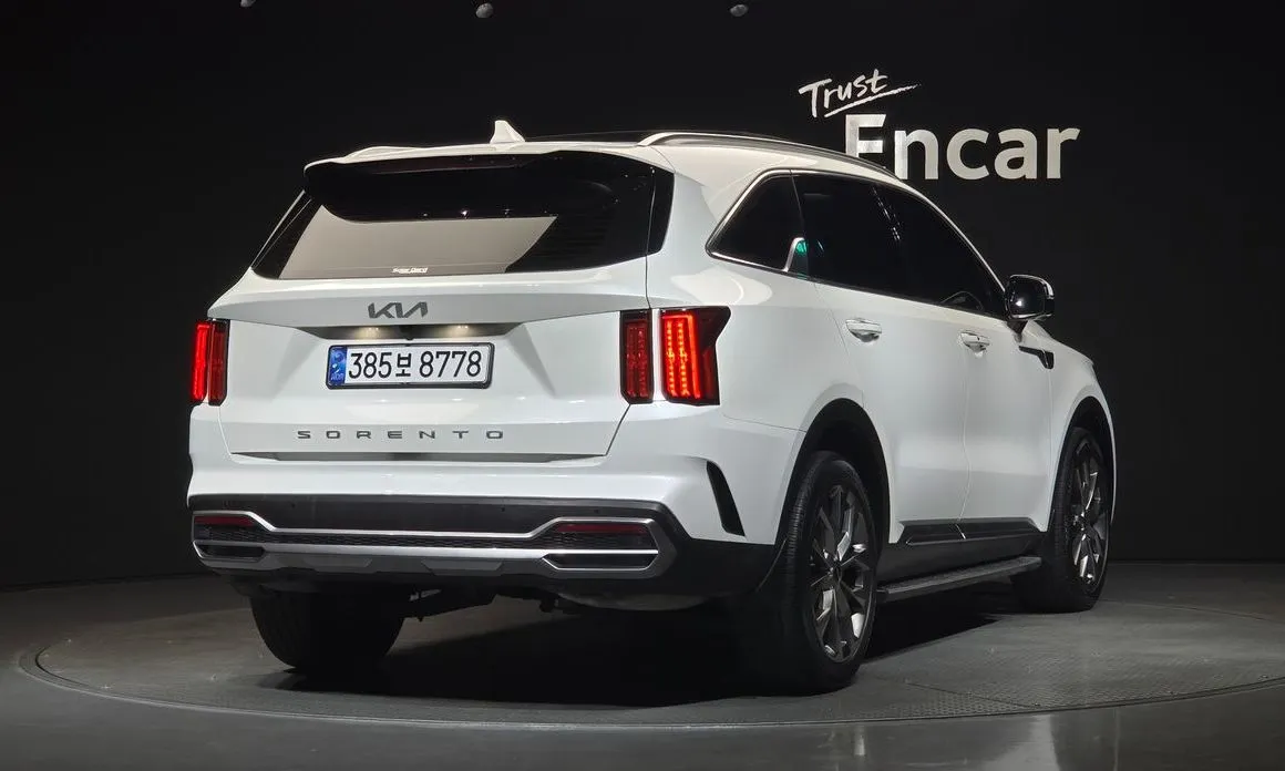Kia Sorento — фото 7