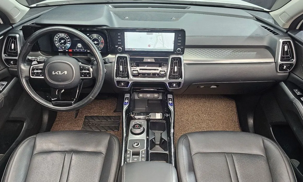 Kia Sorento — фото 10