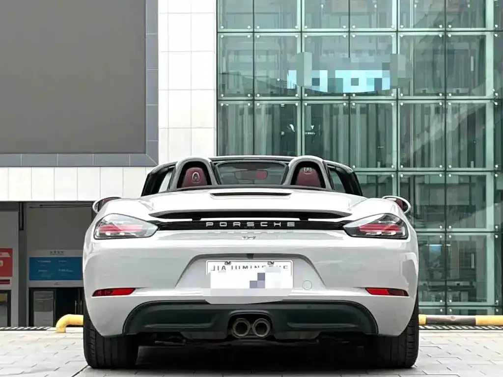 Porsche 718 — фото 6