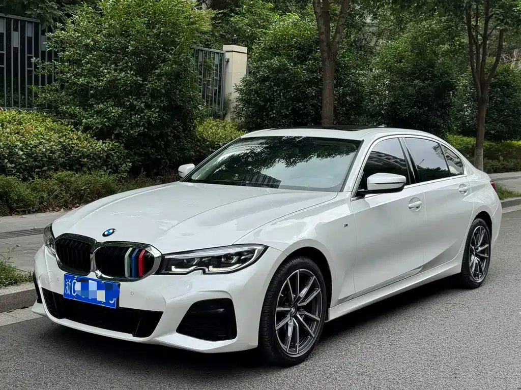 BMW 3 Series — фото 1
