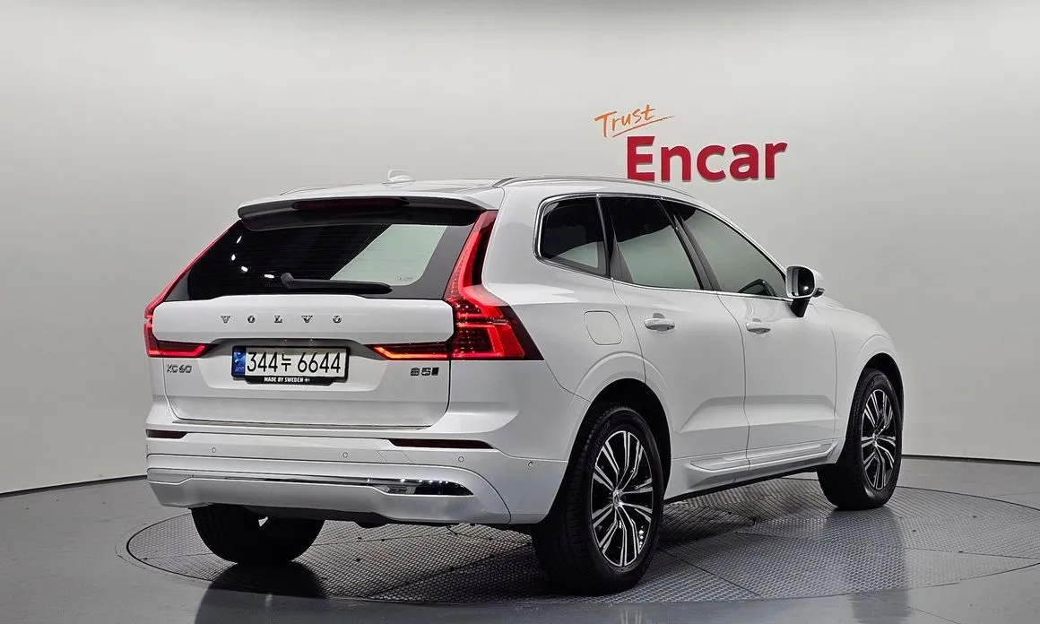 Volvo XC60 — фото 3