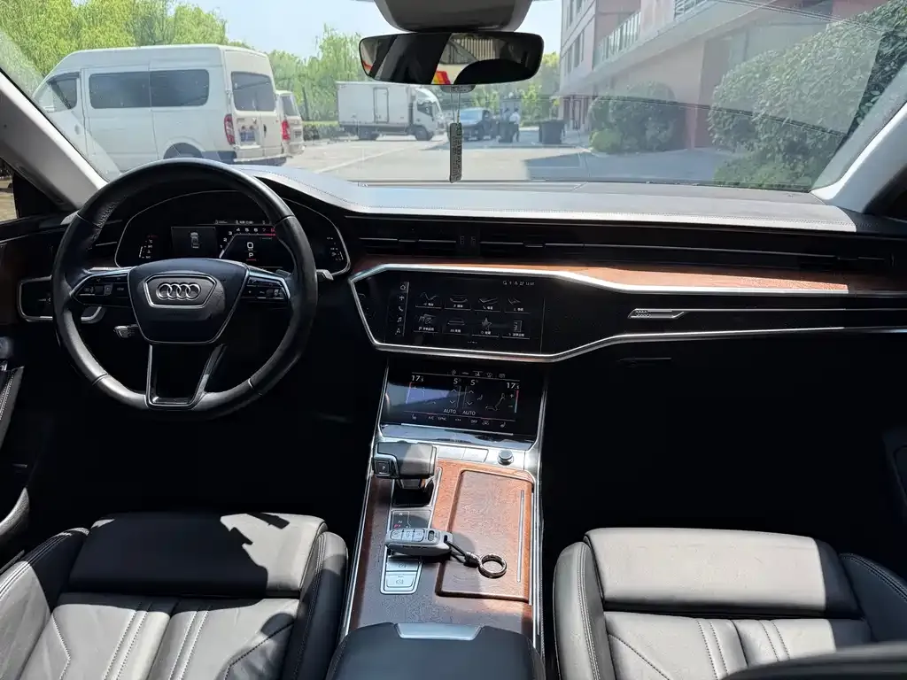 Audi A7 — фото 5