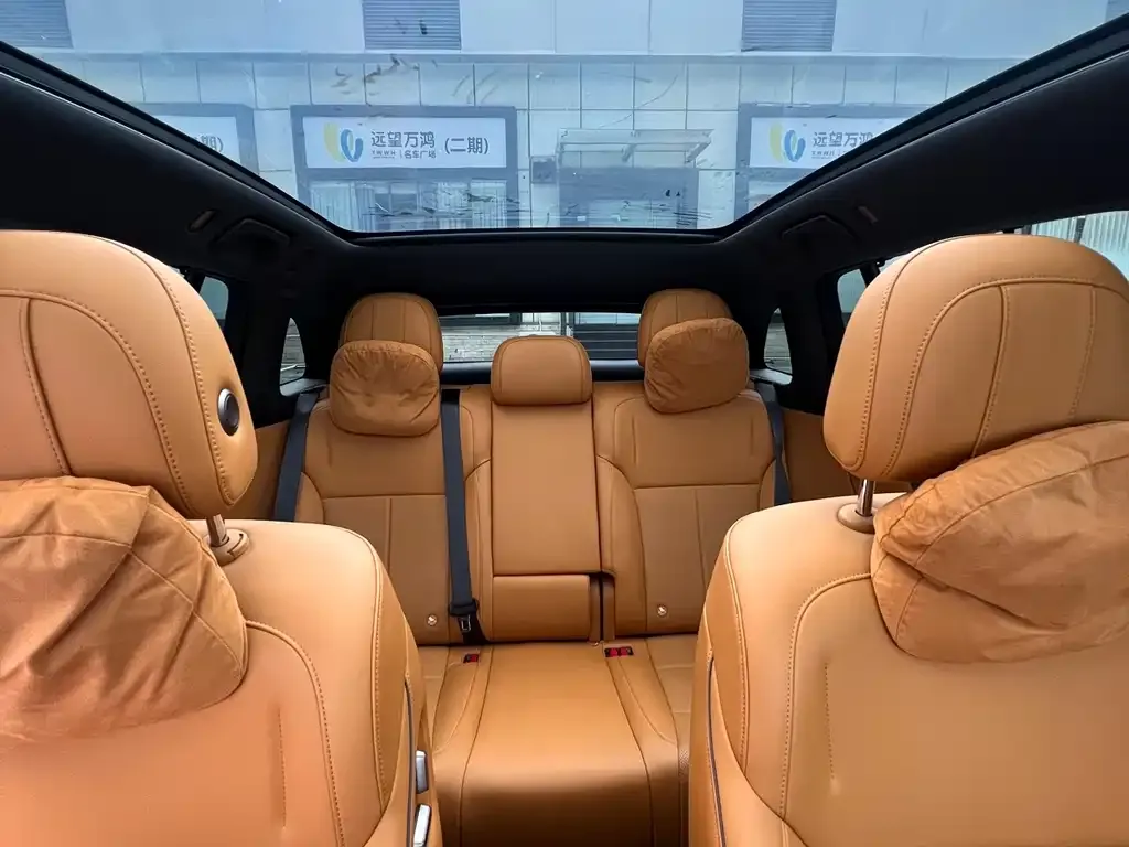 Li Auto i6 — фото 10