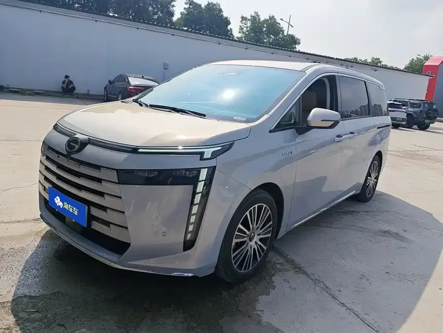 GAC Motor 传祺E8 PHEV — фото 1