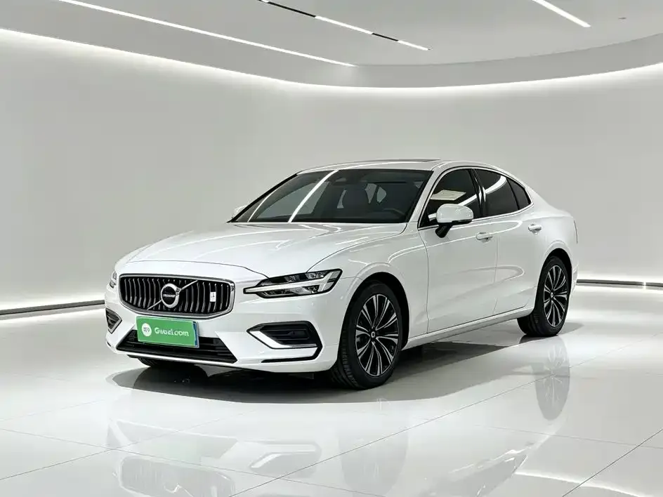 Volvo S60 — фото 2