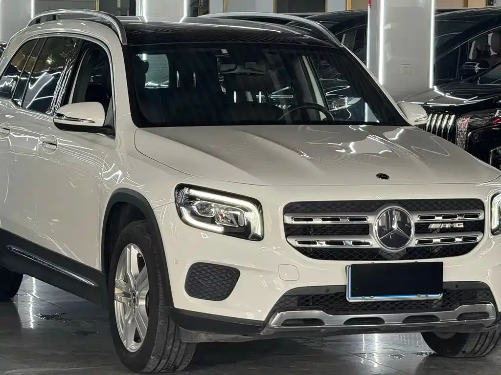 Mercedes-Benz GLB — фото 4
