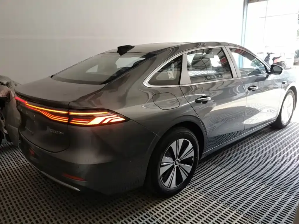 Geely Galaxy A7 EM — фото 9
