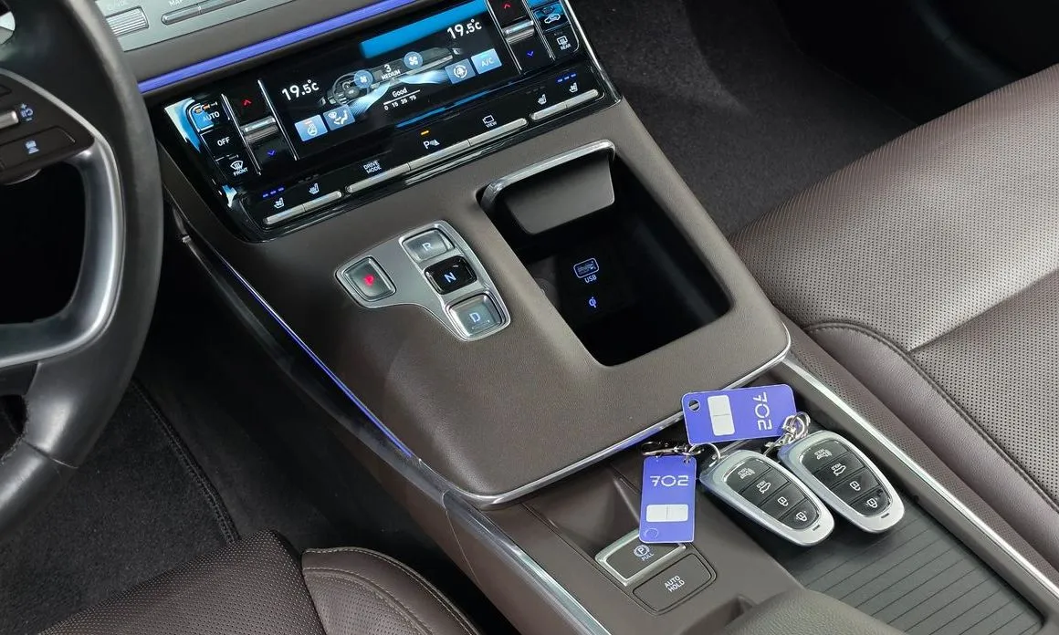 Hyundai Grandeur — фото 10