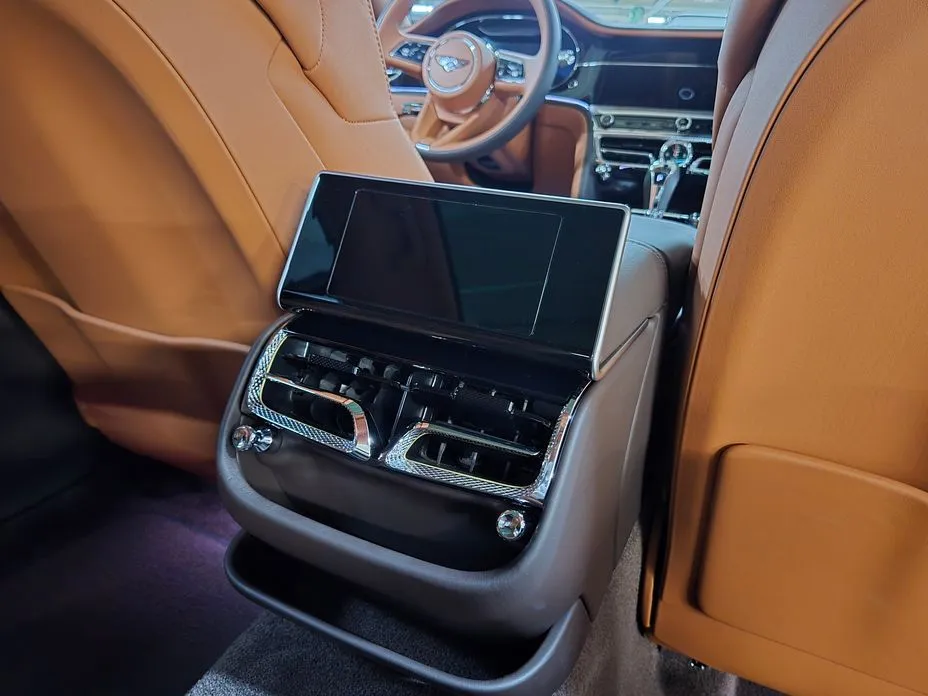 Bentley Flying Spur — фото 5