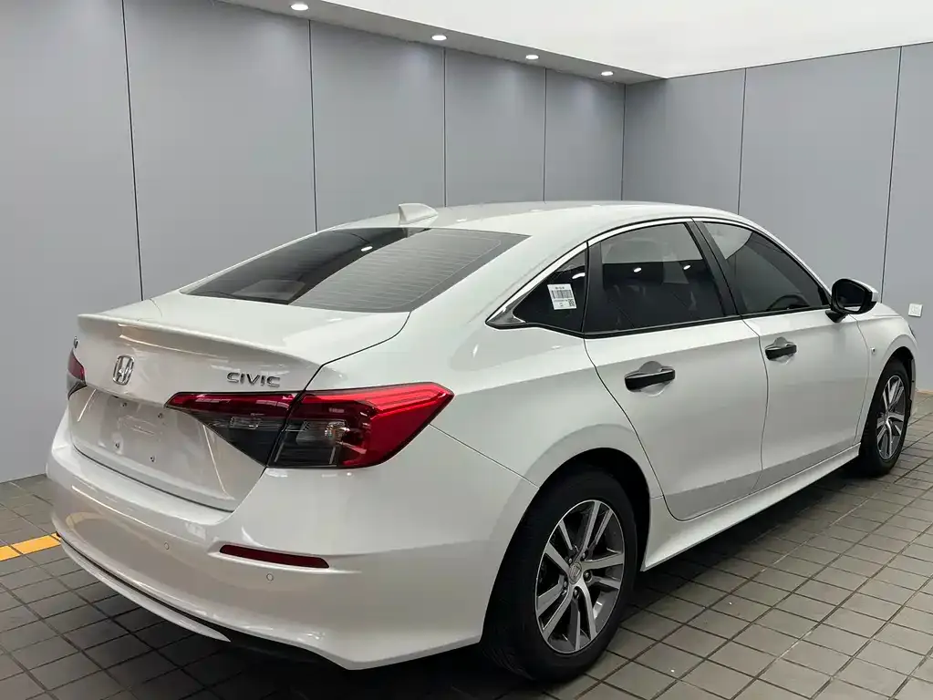 Honda Civic — фото 3