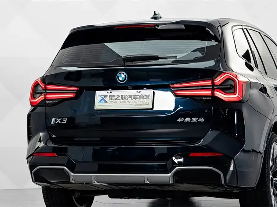 BMW iX3 — фото 2