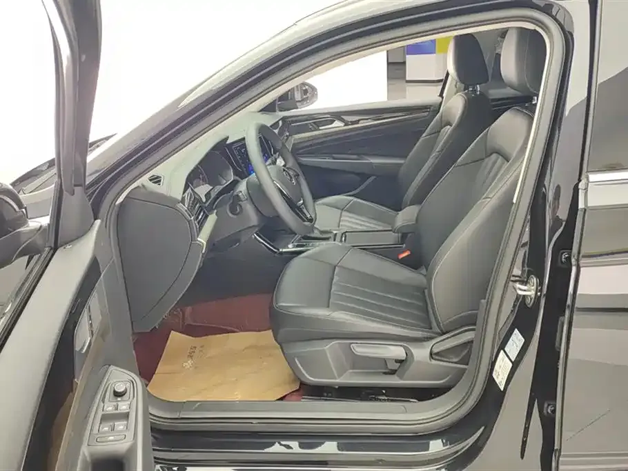 Volkswagen Passat — фото 7