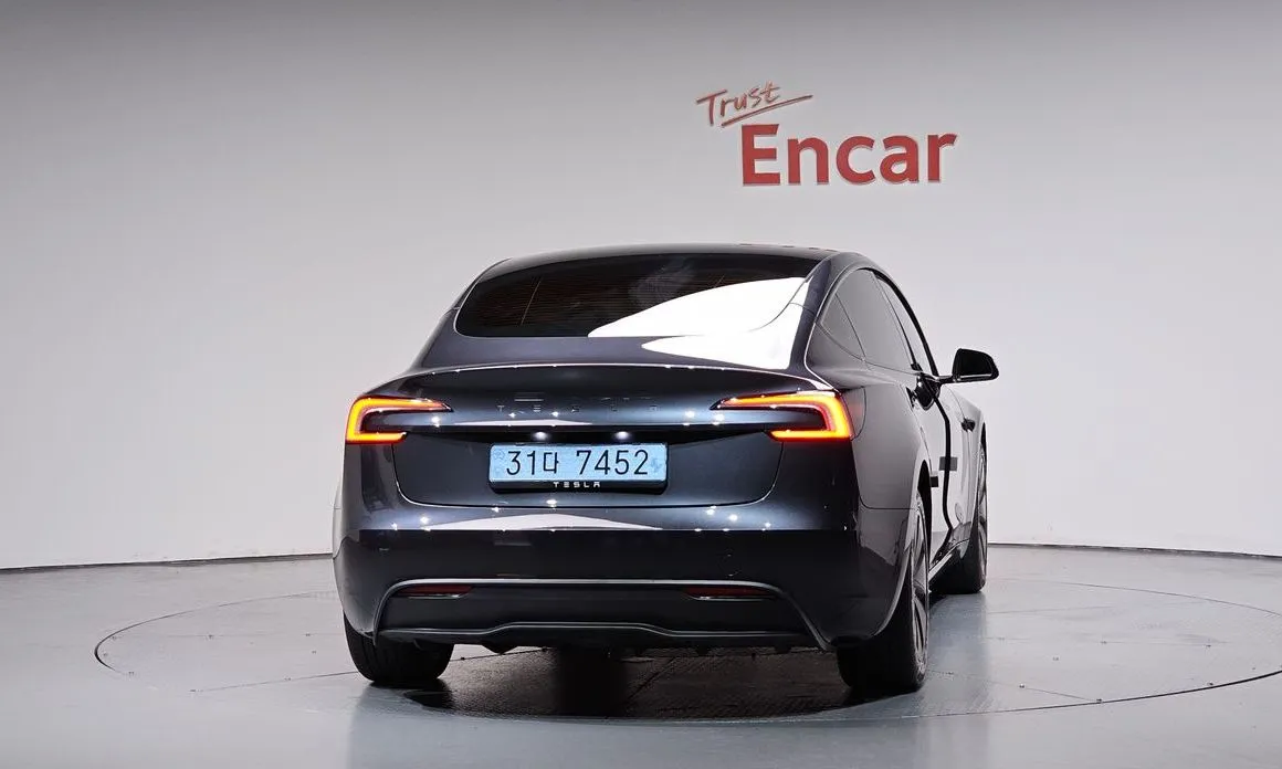 Tesla Model 3 — фото 4