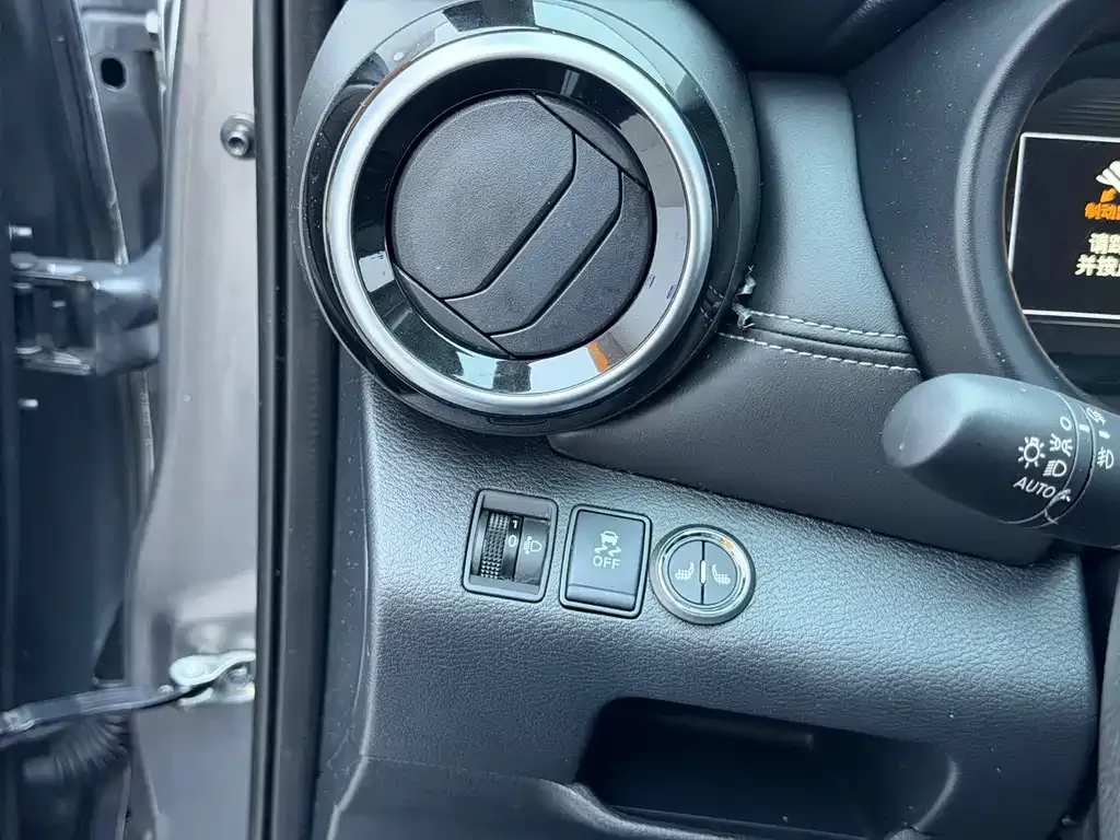 Nissan Kicks — фото 10