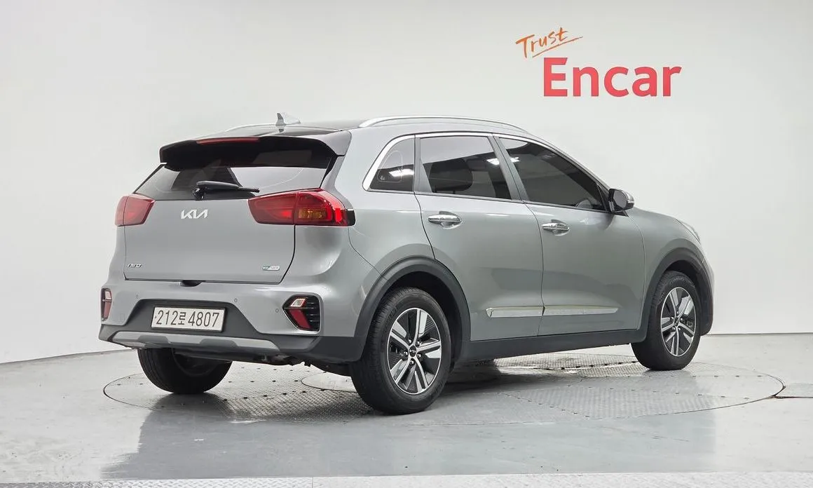 Kia Niro — фото 4