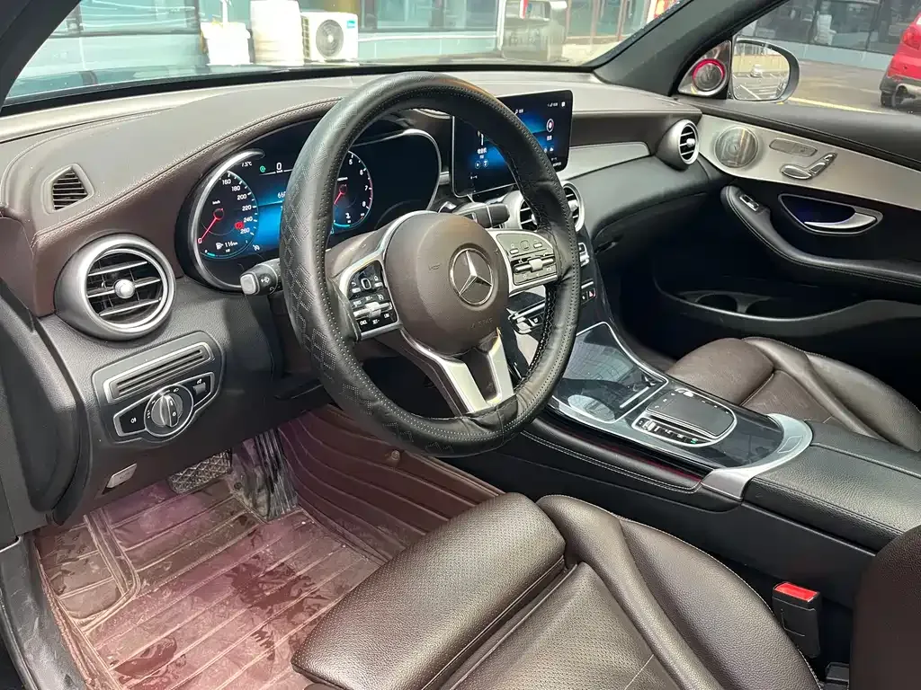 Mercedes-Benz GLC — фото 3