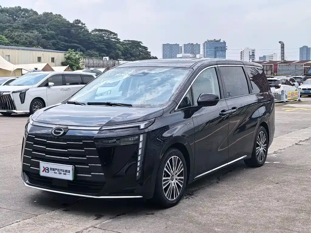 GAC Motor 传祺E8 PHEV — фото 1
