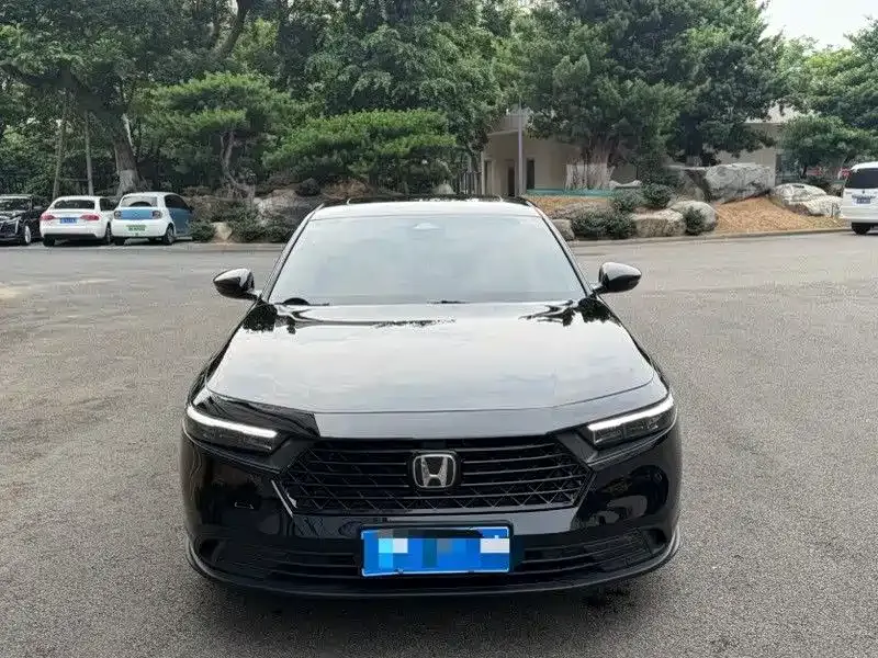 Honda Accord — фото 10