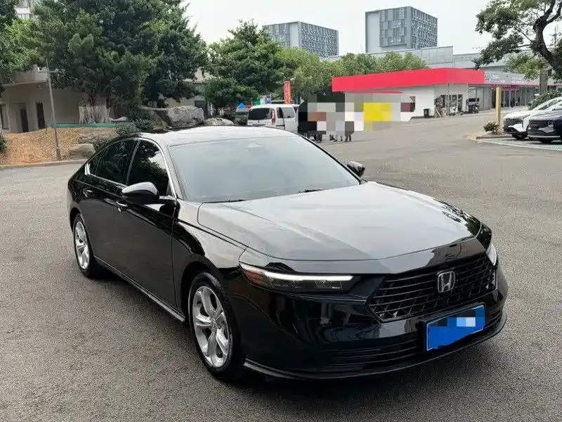 Honda Accord — фото 8