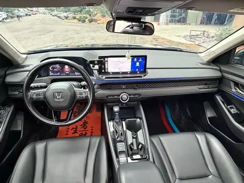 Honda Accord — фото 9