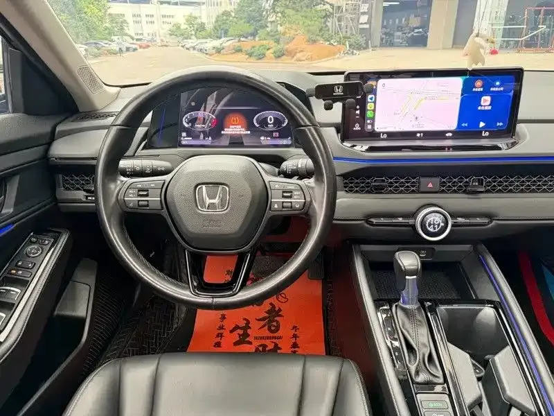 Honda Accord — фото 4