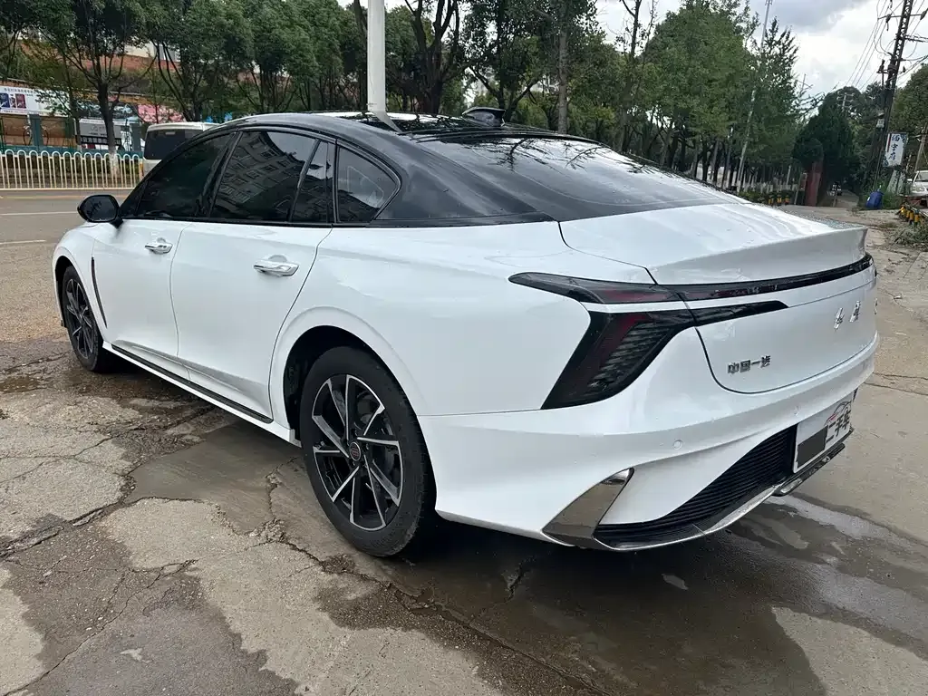 Hongqi H6 — фото 8