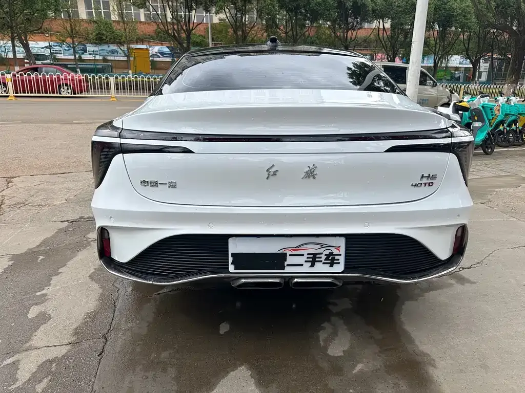 Hongqi H6 — фото 3