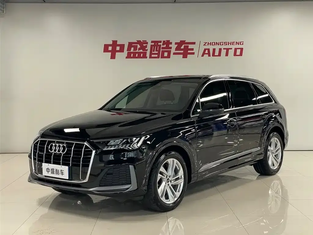 Audi Q7 — фото 1