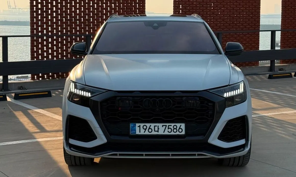 Audi RSQ8 — фото 4
