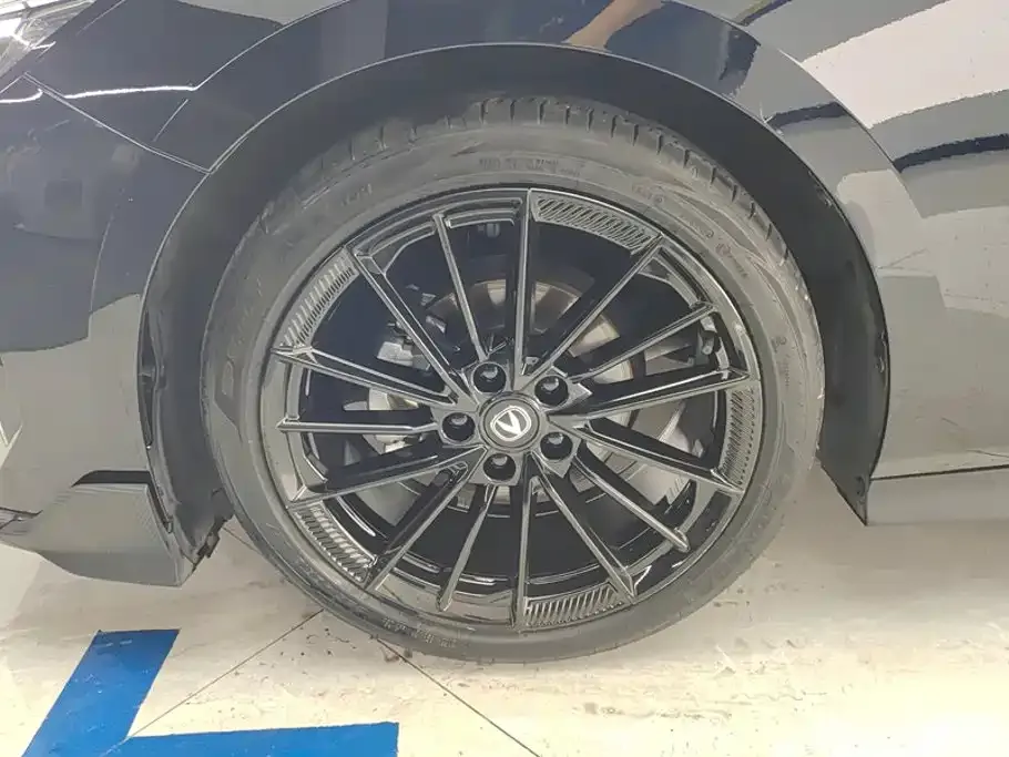 Changan UNI-V — фото 7