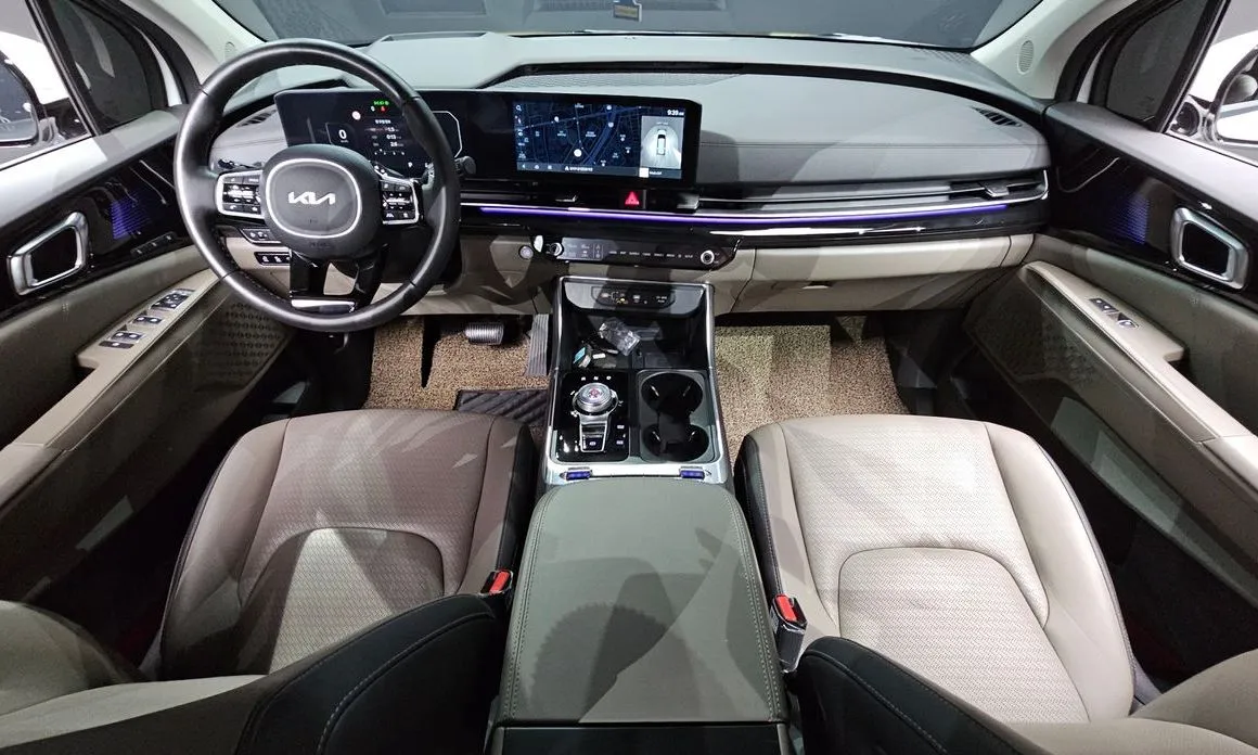 Kia Carnival — фото 10