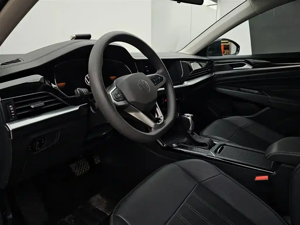 Volkswagen Passat — фото 8