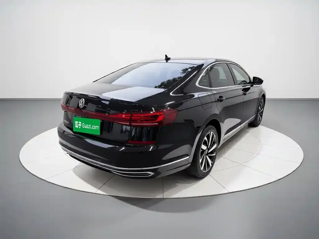 Volkswagen Passat — фото 2