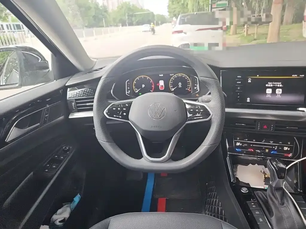 Volkswagen Passat — фото 7